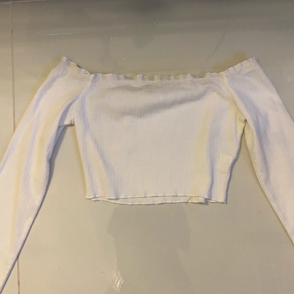 crop top - Picture 3 of 3